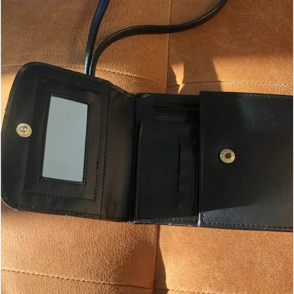 Vintage Basic  Equipment Rugged Gear Crossbody Wallet - Removable strap - Picture 7 of 7